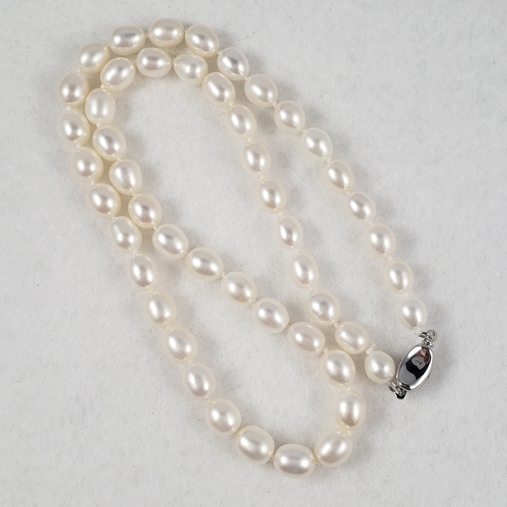 REAL - 9mm Pearl Necklace - Picture 3 of 8